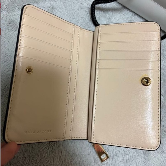 Marc Jacob’s leather wallet - Picture 2 of 3
